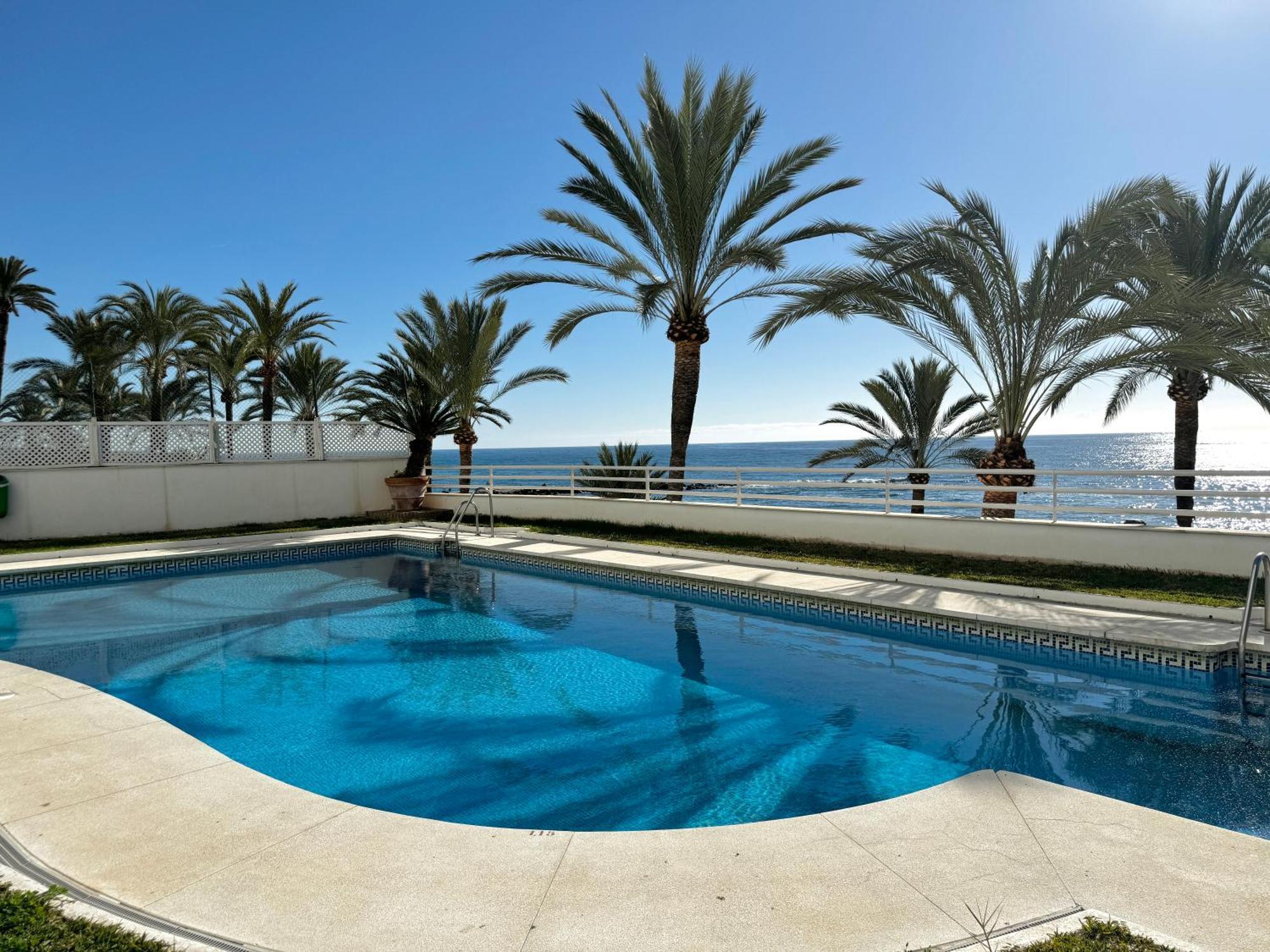 Apartament Seaside Oasis With Mountain Views - Eaw Homes